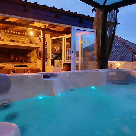 Luxury Sunrise Jacuzzi Apts, 50 M From The Beach Kali Exterior photo