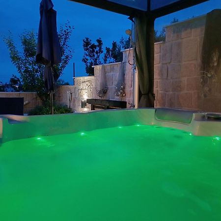 Luxury Sunrise Jacuzzi Apts, 50 M From The Beach Kali Exterior photo