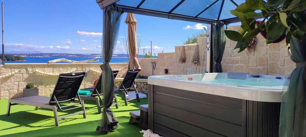 Luxury Sunrise Jacuzzi Apts, 50 M From The Beach Kali Exterior photo