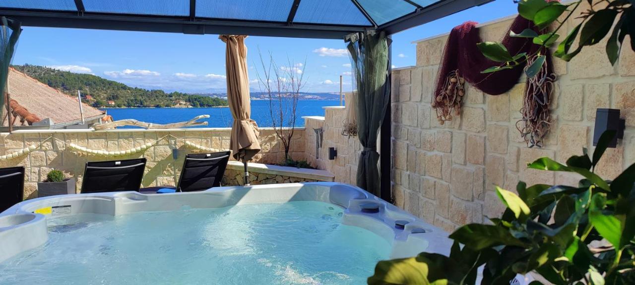 Luxury Sunrise Jacuzzi Apts, 50 M From The Beach Kali Exterior photo